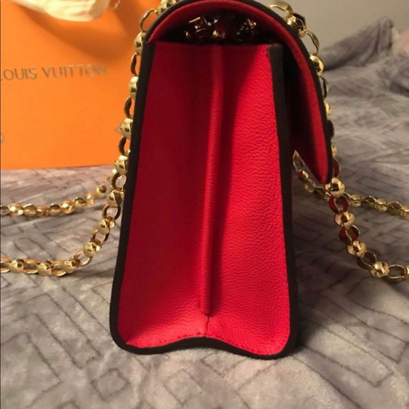 Louis Vuitton Victoire SOLD - Picture 2 of 7